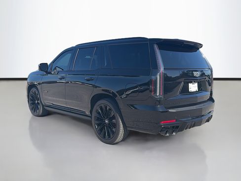 Used 2026 Cadillac Escalade V w/ LPO, ONYX Package AWD/4WD image 3