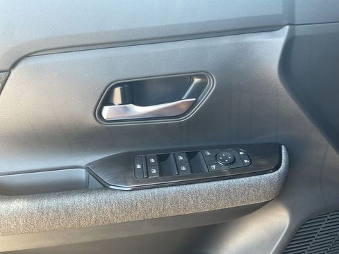 New 2026 Nissan Kicks SV w/ Cold Weather Package FWD image 18