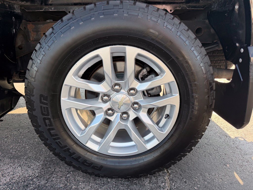 Used 2019 Chevrolet Silverado 1500 LT w/ All-Star Edition AWD/4WD image 21