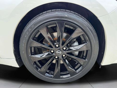 Used 2023 Nissan Maxima SR w/ Sport Mat Group FWD image 62