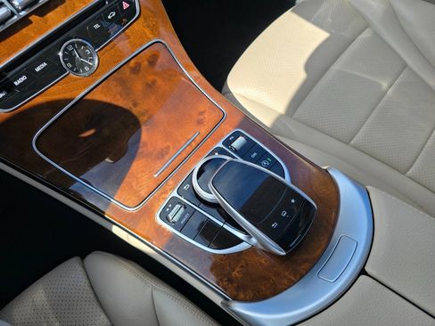 Used 2015 Mercedes-Benz C 300 4MATIC Sedan image 19
