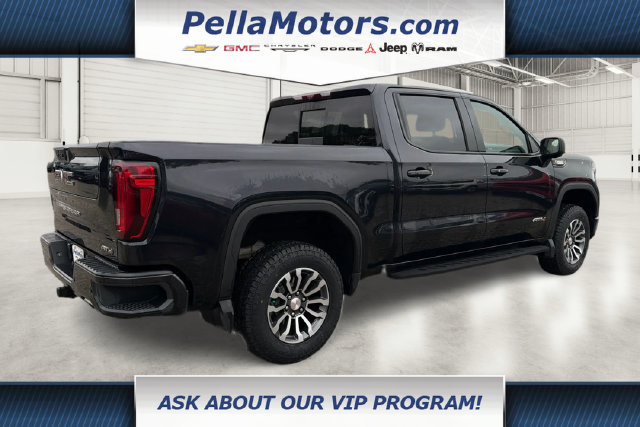 Used 2023 GMC Sierra 1500 AT4 w/ AT4 Premium Package AWD/4WD image 3