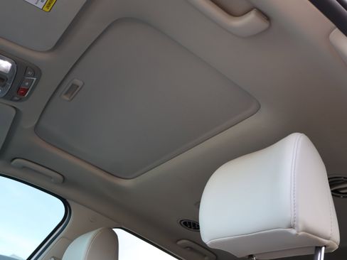 Used 2024 Kia Telluride S w/ S Sunroof Package image 39