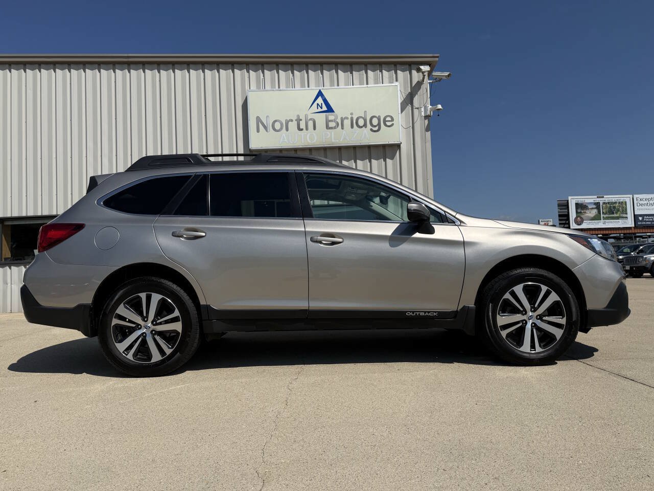 Used 2018 Subaru Outback 2.5i Limited AWD/4WD image 30