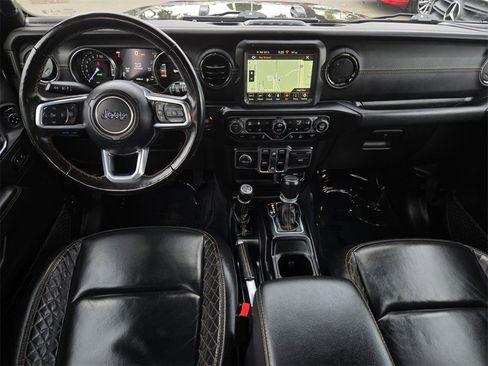 Used 2022 Jeep Wrangler Unlimited Sahara image 15