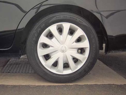 Used 2019 Nissan Versa S image 13