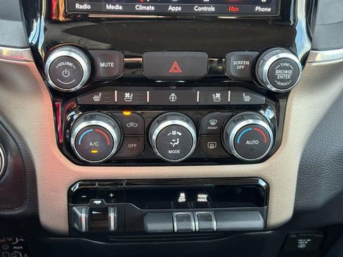 Used 2019 RAM 1500 Laramie image 23