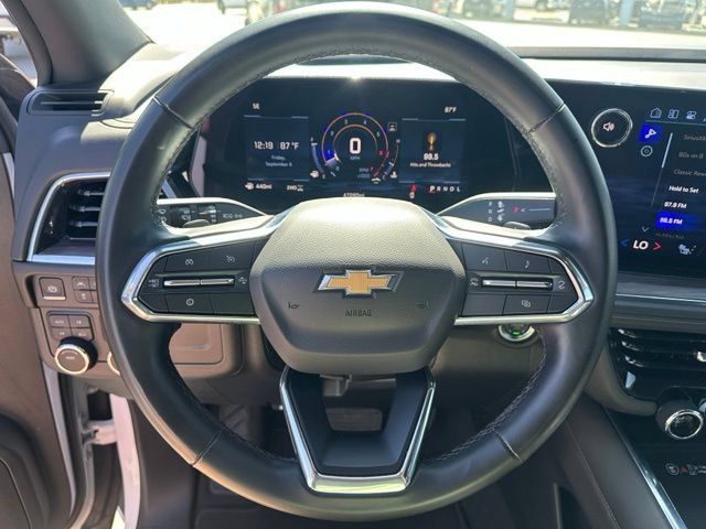 Certified 2025 Chevrolet Suburban LT AWD/4WD image 17