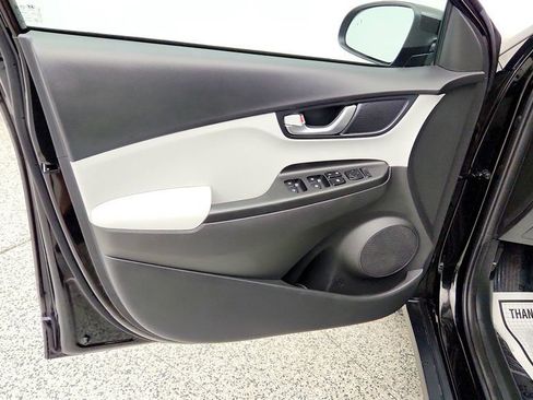 Used 2023 Hyundai Kona SE w/ Cargo Package FWD image 10
