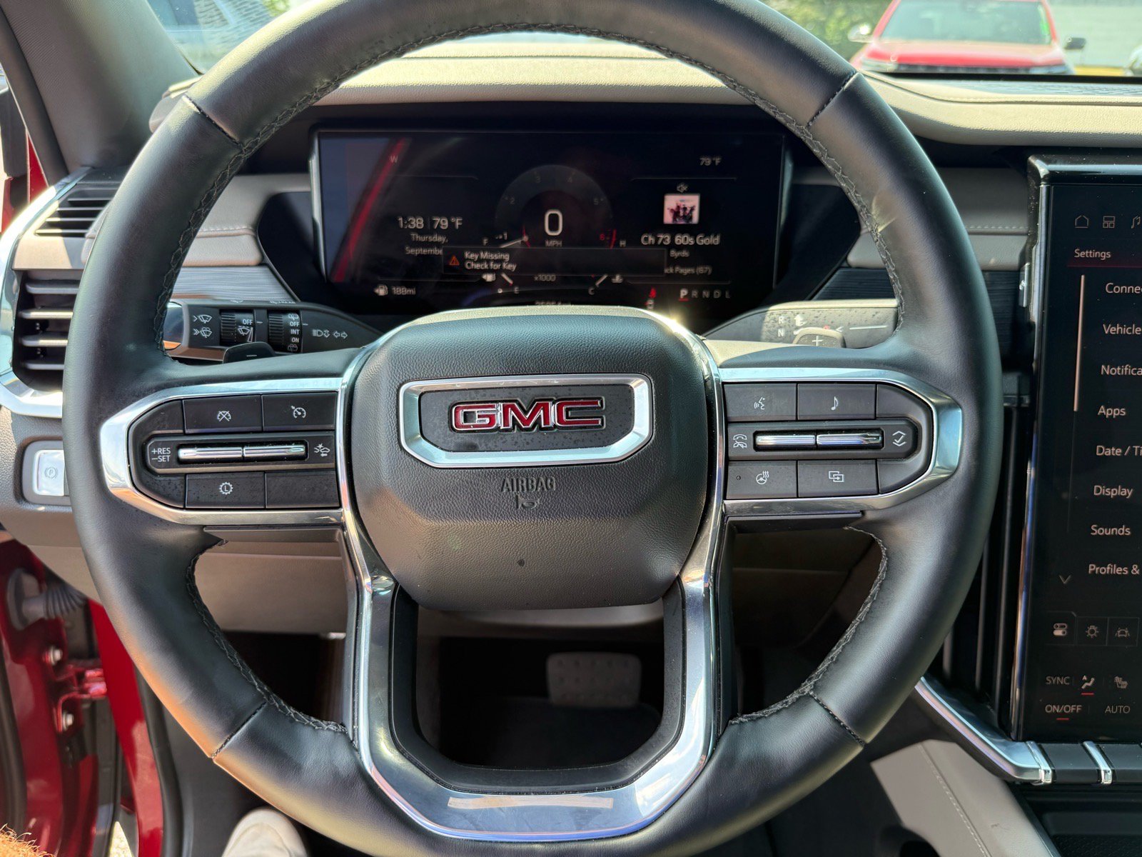 Used 2026 GMC Acadia Elevation w/ Elevation Premium Package FWD image 21