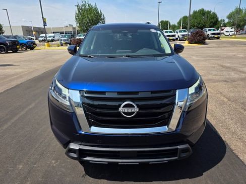 Used 2022 Nissan Pathfinder SV AWD/4WD image 4