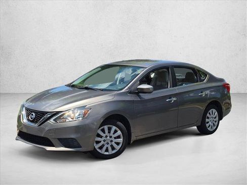 Used 2016 Nissan Sentra SV FWD image 2