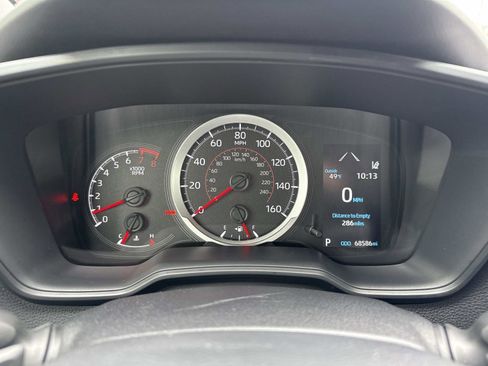 Used 2021 Toyota Corolla SE image 11