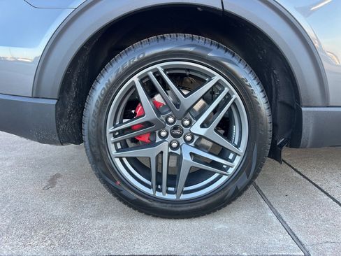 New 2026 Ford Explorer ST-Line w/ ST-Line Street Pack image 7