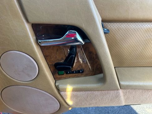 Used 1991 Mercedes-Benz 500 SL image 28