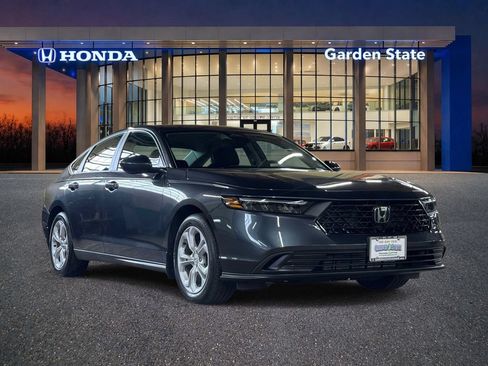 Used 2025 Honda Accord LX image 2