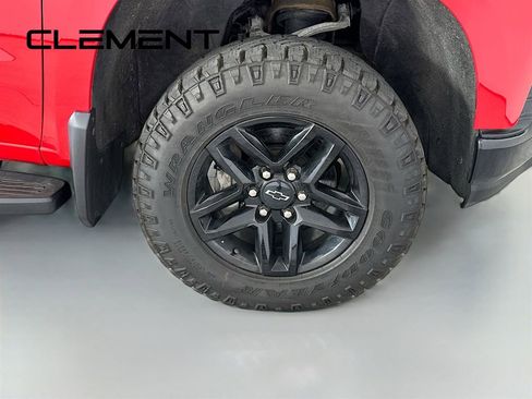 Used 2022 Chevrolet Silverado 1500 Custom Trail Boss w/ Safety Confidence Package AWD/4WD image 34