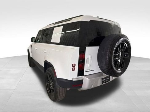 Used 2025 Land Rover Defender 110 S AWD/4WD image 7