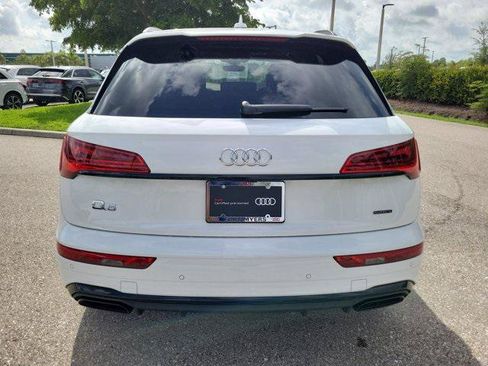 Certified 2025 Audi Q5 2.0T Premium w/ Convenience Plus Package AWD/4WD image 6