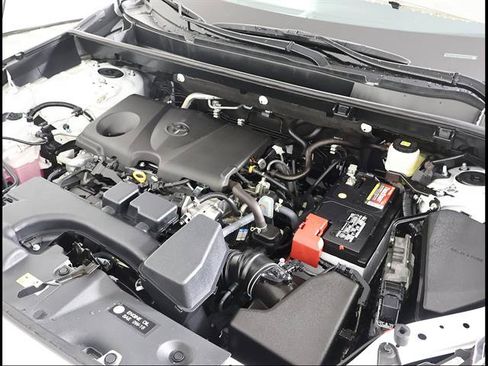 Used 2024 Toyota RAV4 LE FWD image 11