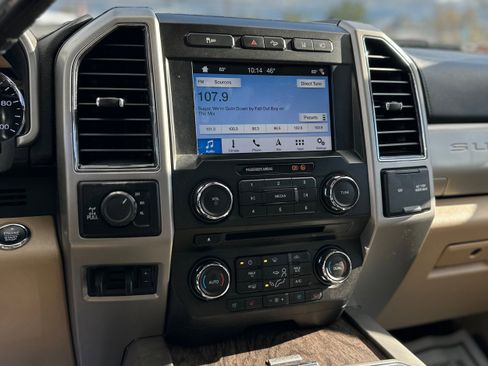 Used 2018 Ford F250 Lariat w/ Lariat Ultimate Package image 14