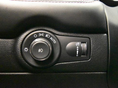 Used 2022 Dodge Durango R/T w/ Blacktop Package image 31