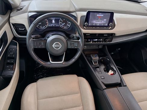 Used 2021 Nissan Rogue SV w/ Premium Package FWD image 17