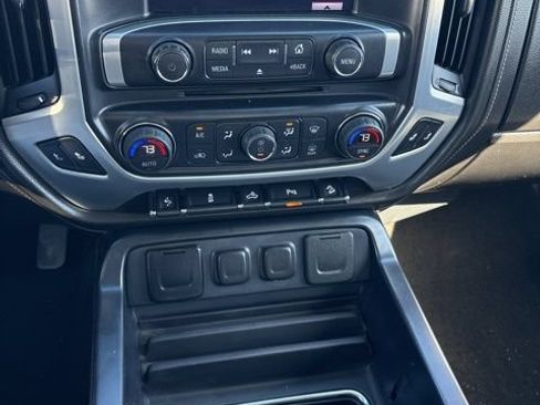 Used 2015 GMC Sierra 1500 SLT w/ SLT Crew Cab Value Package AWD/4WD image 32