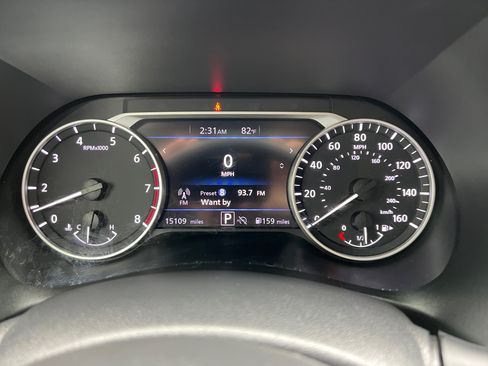 Used 2024 Nissan Sentra SR FWD image 15
