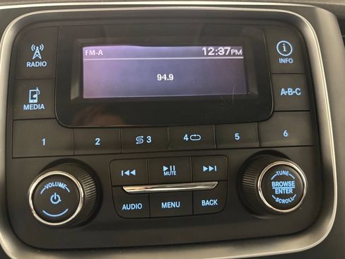 Used 2018 RAM 1500 Express AWD/4WD image 26