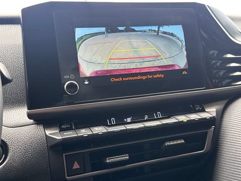 Used 2025 Toyota Camry SE FWD image 22