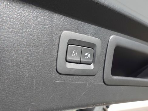 Used 2025 MAZDA CX-50 AWD 2.5 S w/ Preferred Package image 25