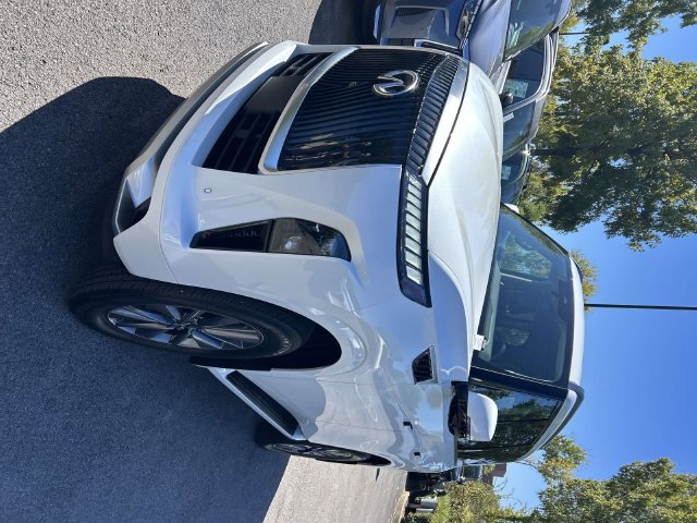 Certified 2026 INFINITI QX80 Pure AWD/4WD image 3