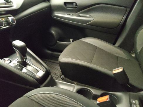 Used 2020 Nissan Kicks S image 26