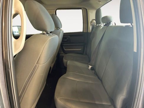 Used 2018 RAM 1500 Express AWD/4WD image 13