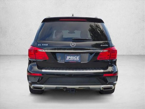 Used 2016 Mercedes-Benz GL 550 4MATIC image 7