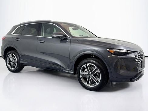 New 2025 Audi Q5 Premium image 3