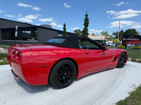 Used 2002 Chevrolet Corvette Convertible w/ Preferred Equipment Group2 RWD image 5