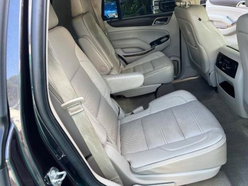 Used 2015 GMC Yukon Denali w/ Premium Package AWD/4WD image 57