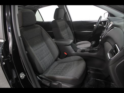 Certified 2023 Chevrolet Equinox LT AWD/4WD image 18
