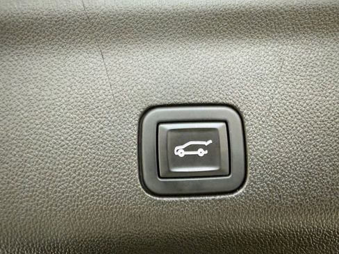 Used 2021 Chevrolet Tahoe High Country image 8