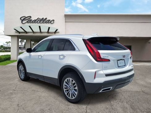 Used 2024 Cadillac XT4 Premium Luxury AWD/4WD image 3