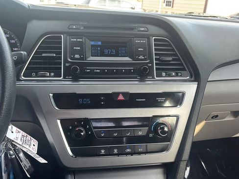 Used 2015 Hyundai Sonata SE FWD image 5