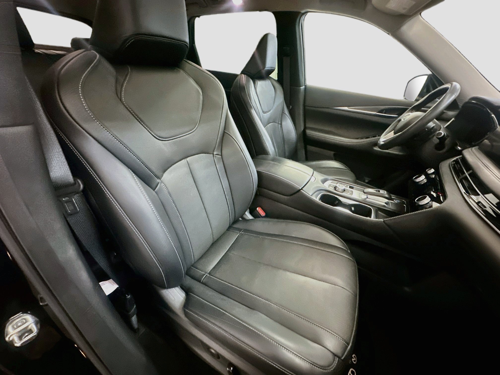 Used 2023 INFINITI QX60 Luxe w/ Cargo Package AWD/4WD image 35