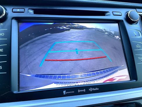 Used 2017 Toyota Highlander Plus image 23