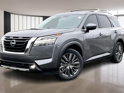 Used 2022 Nissan Pathfinder SL w/ SL Premium Package