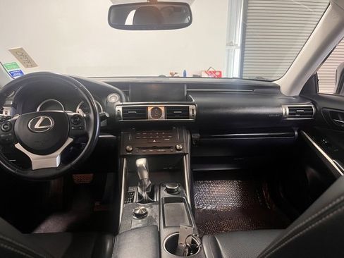 Used 2015 Lexus IS 250 image 16