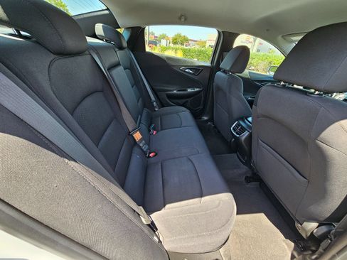 Used 2024 Chevrolet Malibu LT FWD image 28