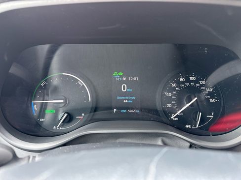 Used 2024 Toyota Sienna XLE image 8