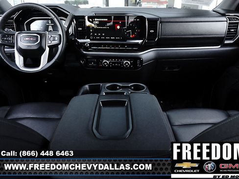 Used 2025 GMC Sierra 1500 SLT image 7
